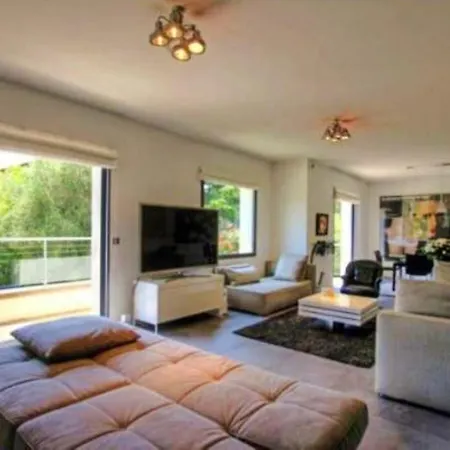 Villa Ref Moga - Palmes D'or Properties Cannes